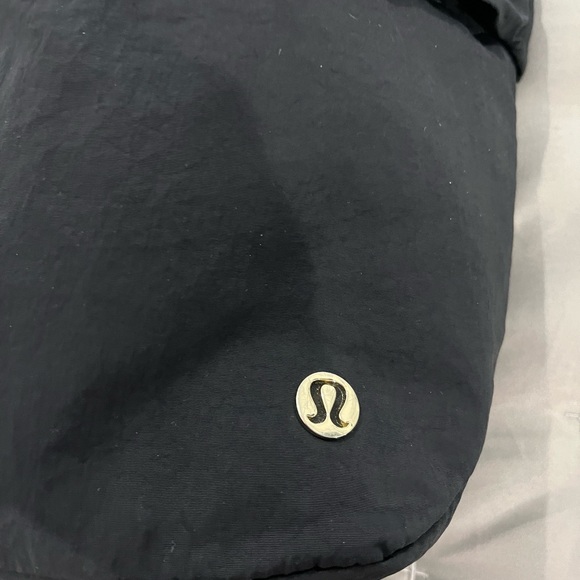 lululemon athletica Midnight Black Crossbody Bag - Picture 3 of 4